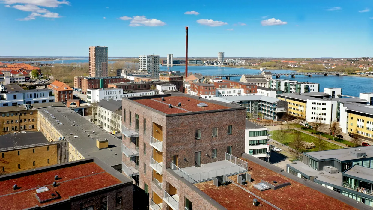 Skøn 4-værelses lejlighed med altan i AstaHus 2